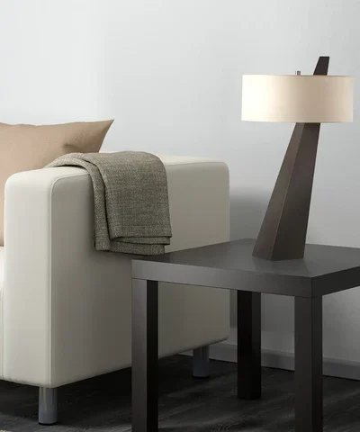 Obelisk Table Lamp in Chestnut Wood