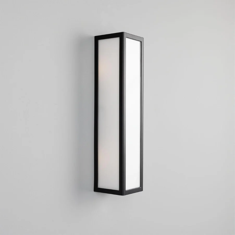 IP65 Rated Modern Bathroom Wall Light – Bata Design - Image 12