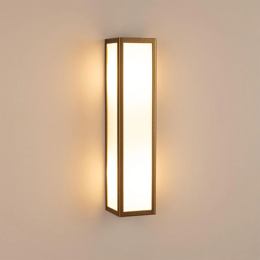 IP65 Rated Modern Bathroom Wall Light – Bata Design - Image 8