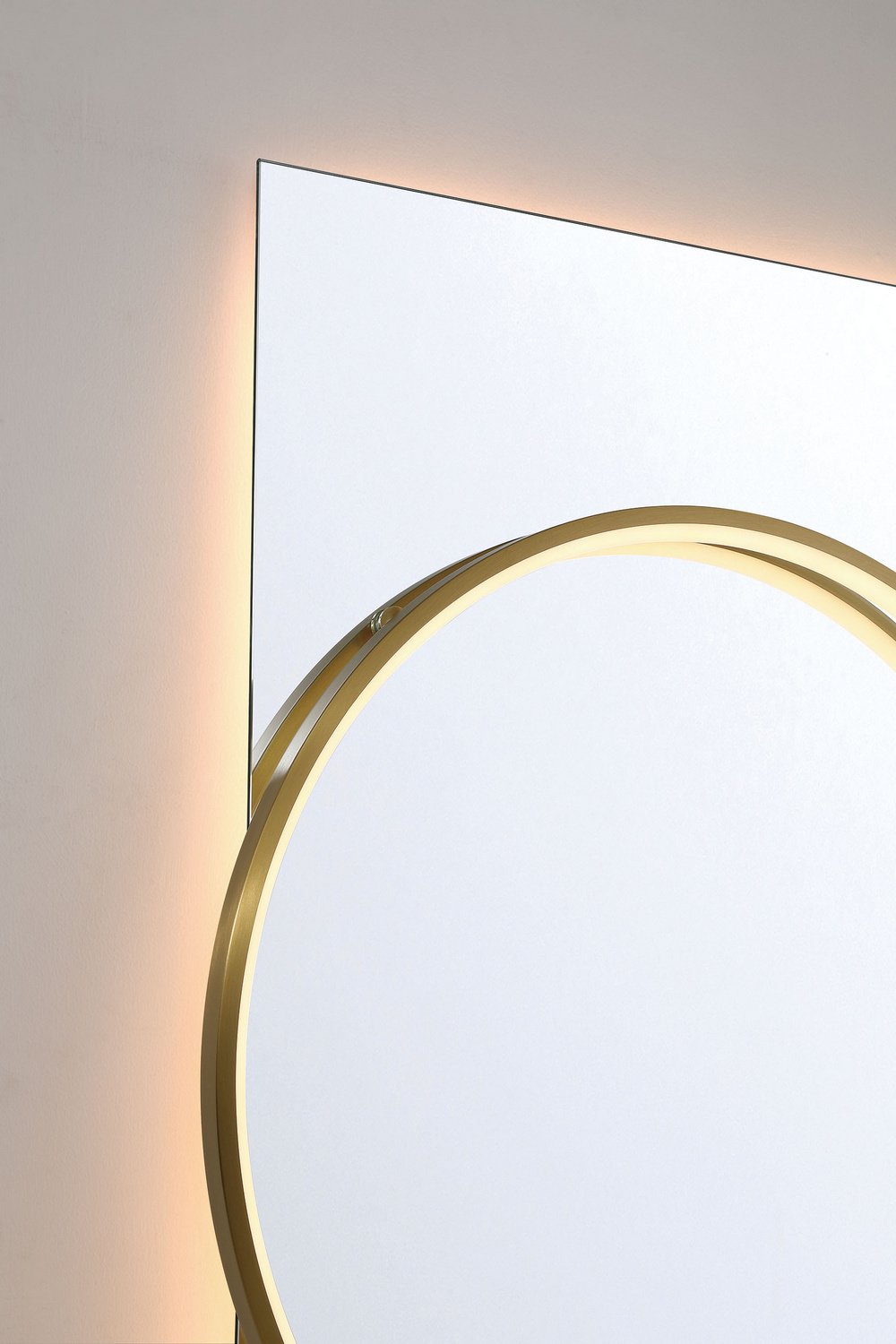 LED Illuminated Vanity Mirror - Image 11
