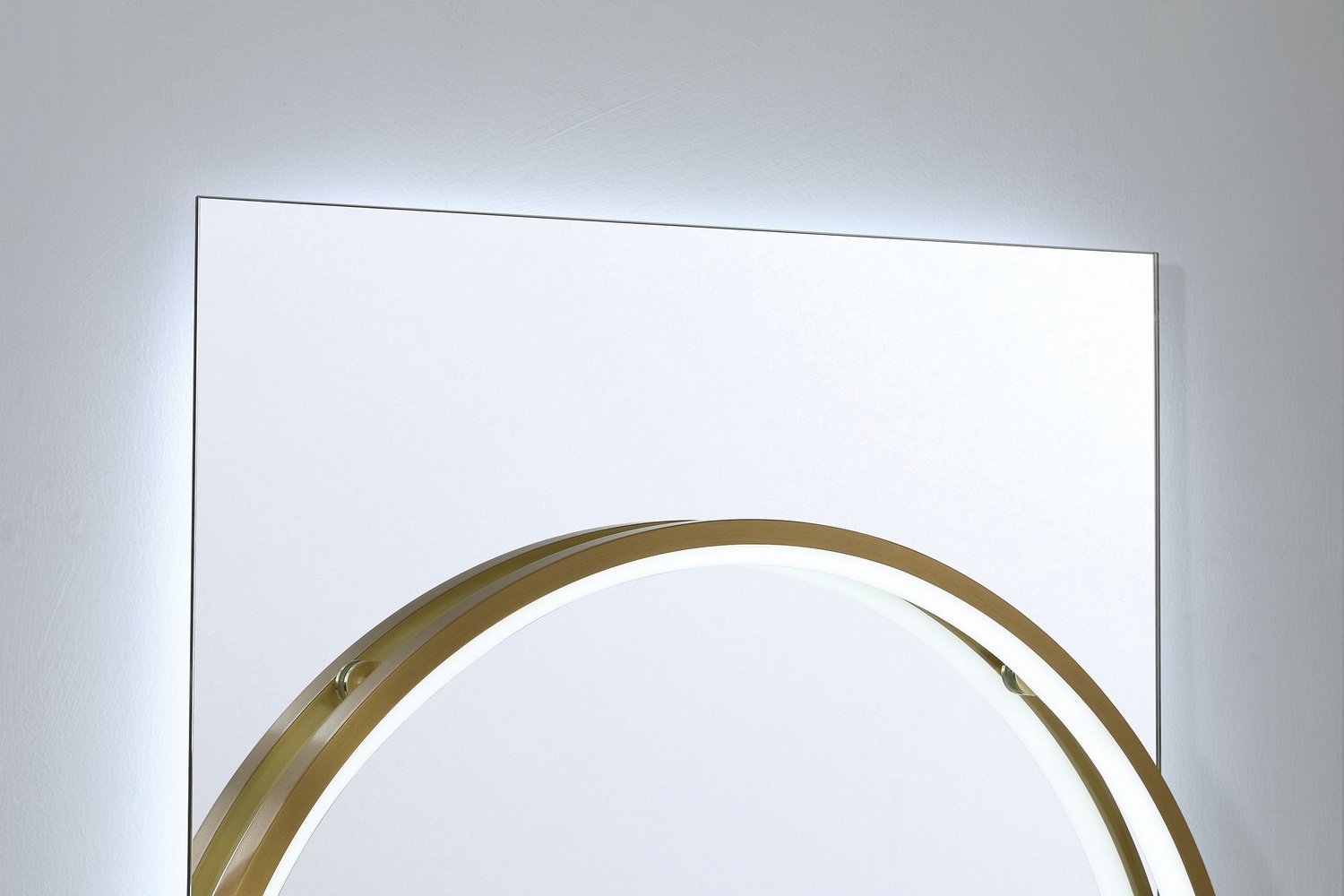 LED Backlit Bathroom Mirror - Image 8