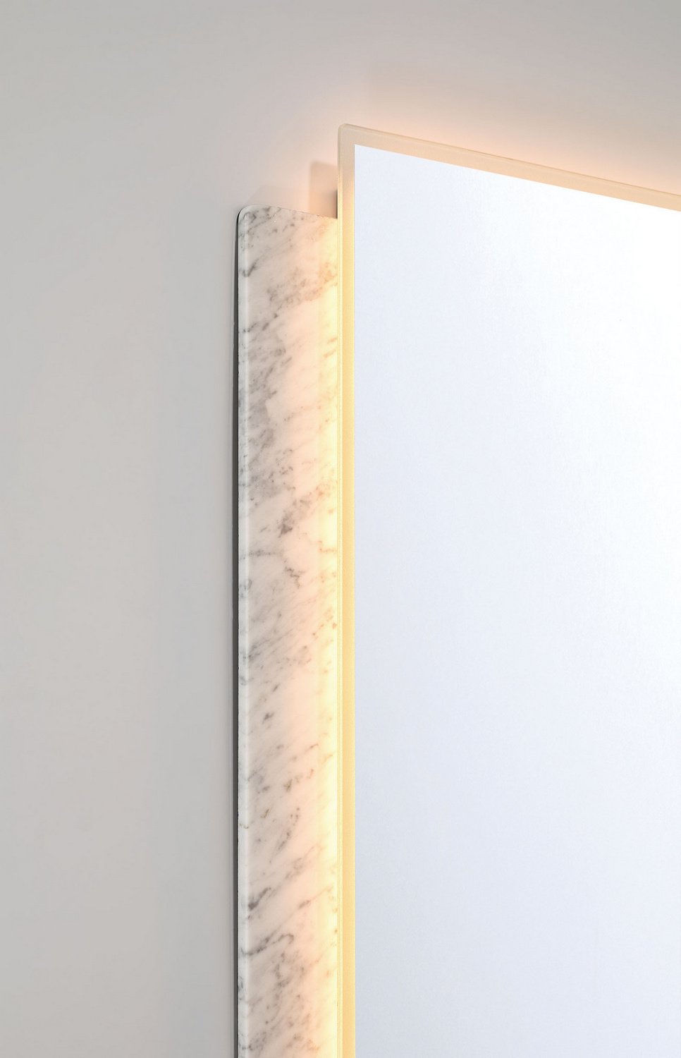 LED Rectangular Bathroom Mirror - Image 10