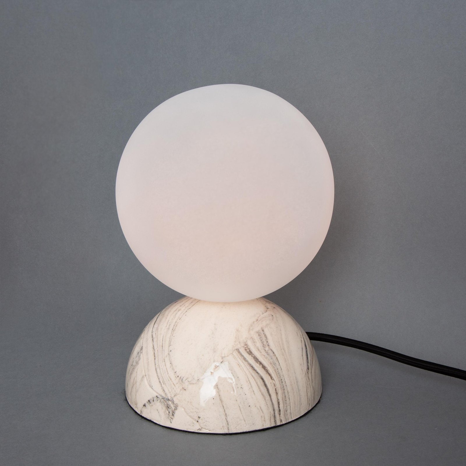 Ovata Marbled Ceramic Globe Table Lamp - Image 2