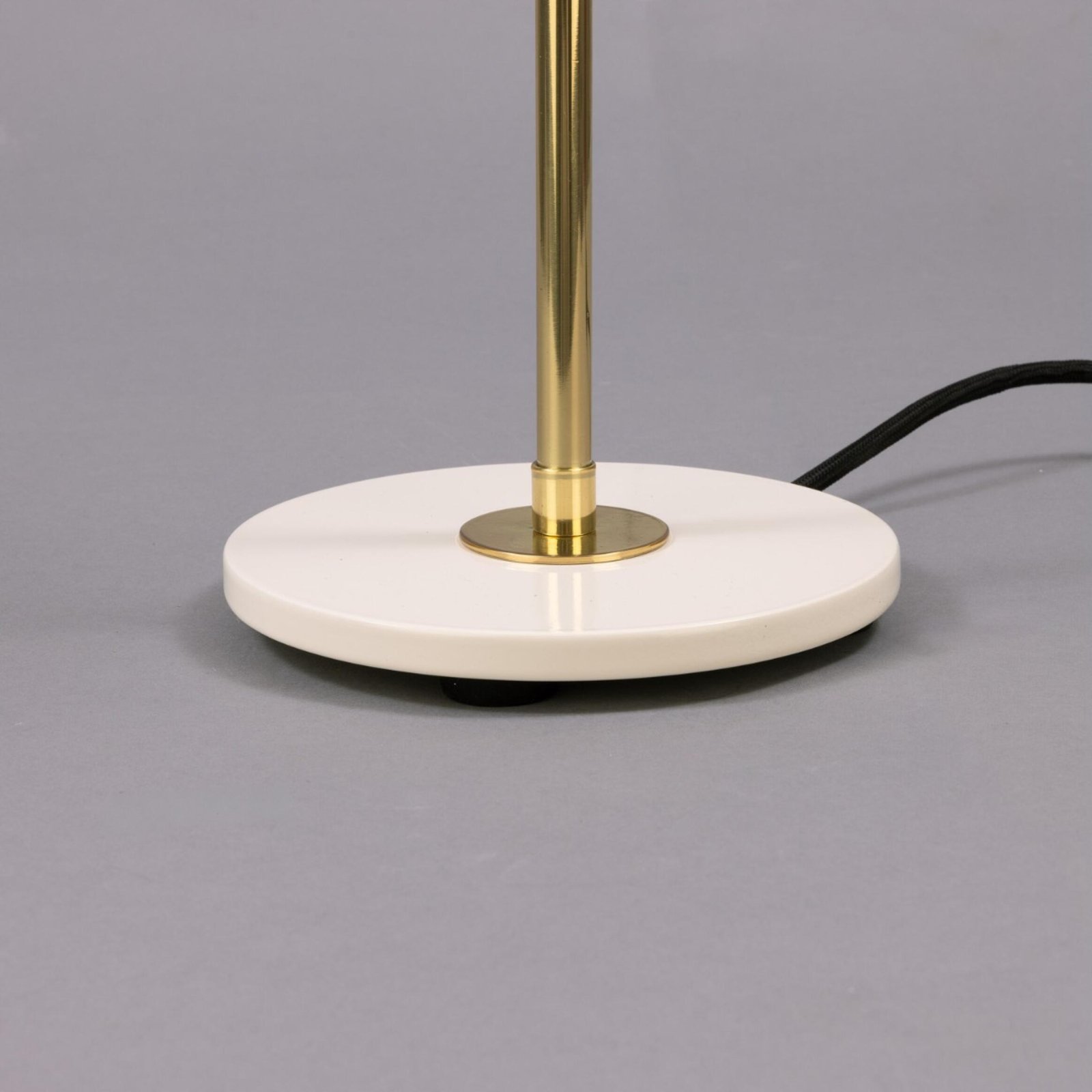 Astoria Reeded Glass Brass Table Lamp - Image 3