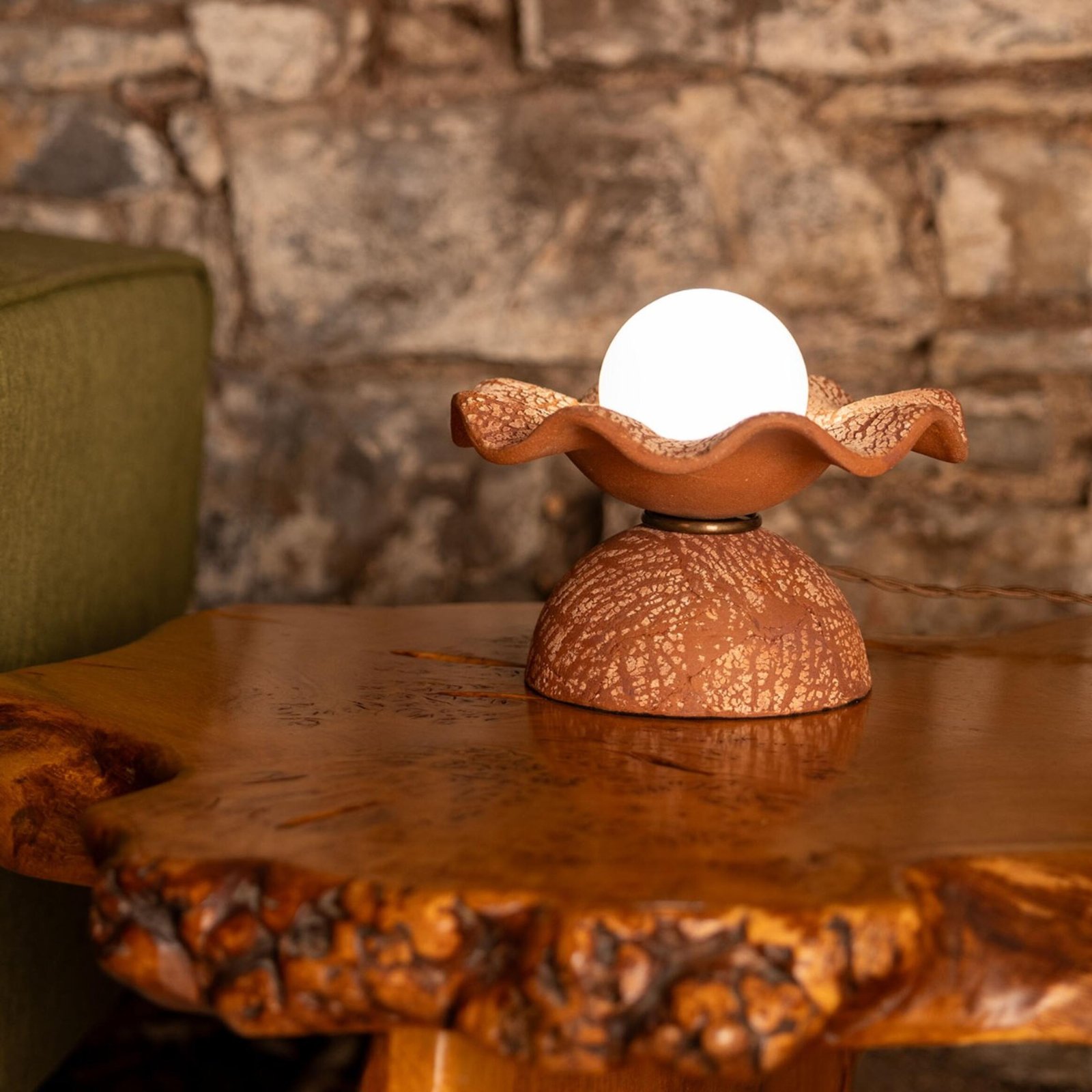 Rivale Red Iron Wavy Ceramic Table Lamp - Image 4