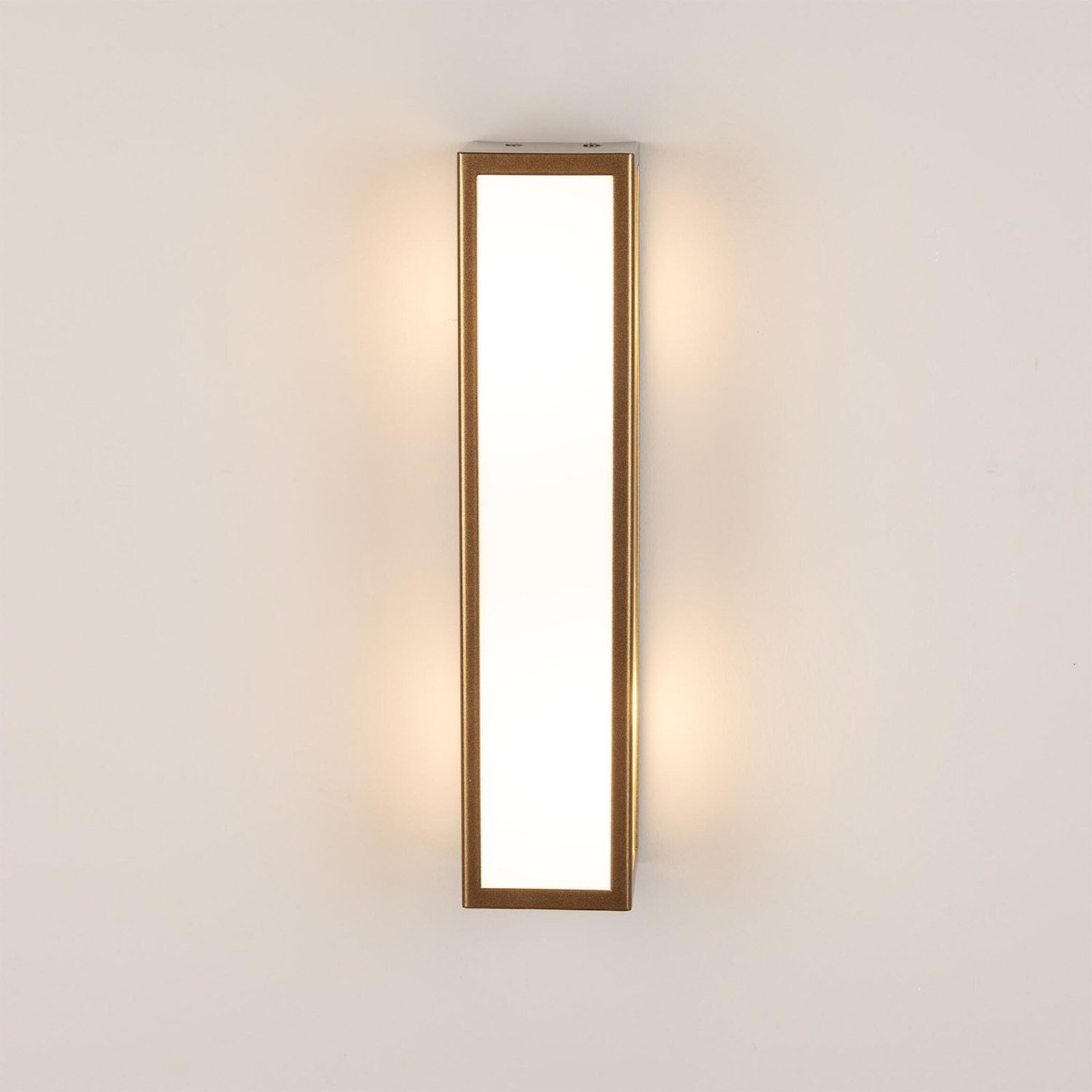 Bata Contemporary IP65 Bathroom Wall Light 35cm - Image 4